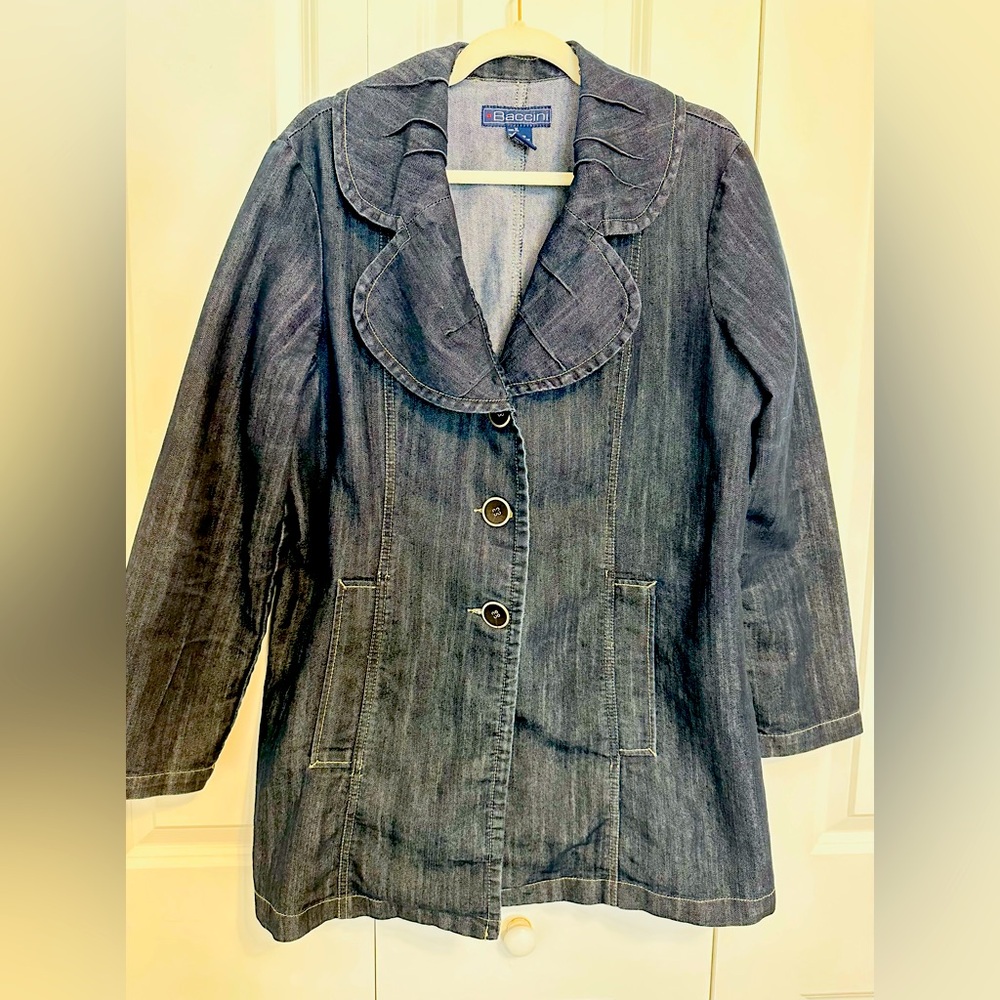 Baccini lightweight 90’s denim jacket